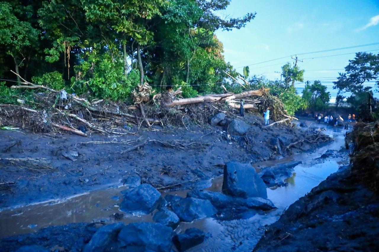 MARN alerta sobre posibles deslizamientos de tierra y flujos de escombros en varios sitios del país