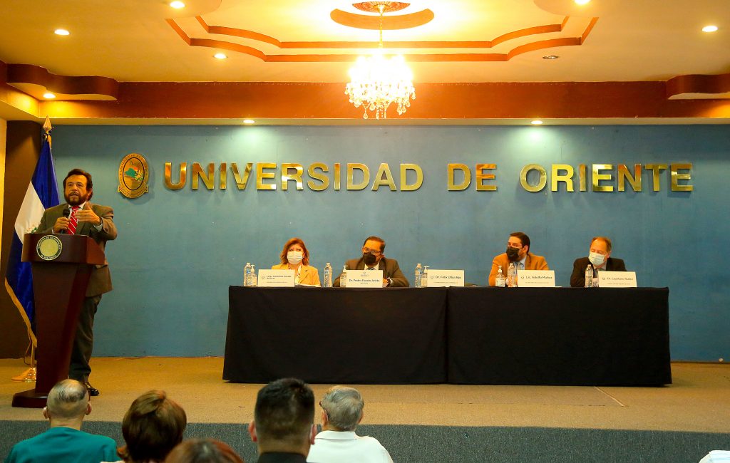 Equipo Ad Hoc UNIVO