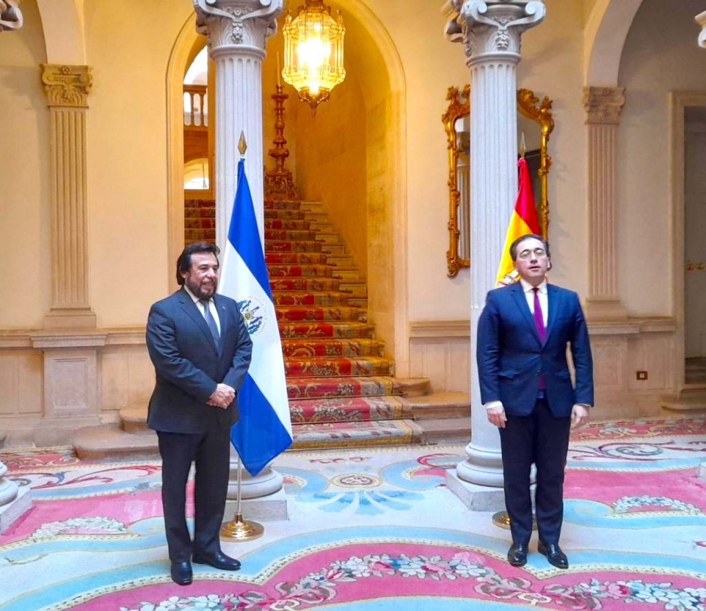 Vicepresidente Félix Ulloa España