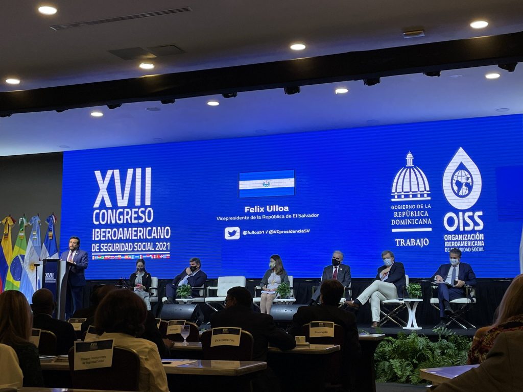 Vicepresidente Félix Ulloa en XVII Congreso Seguridad Social