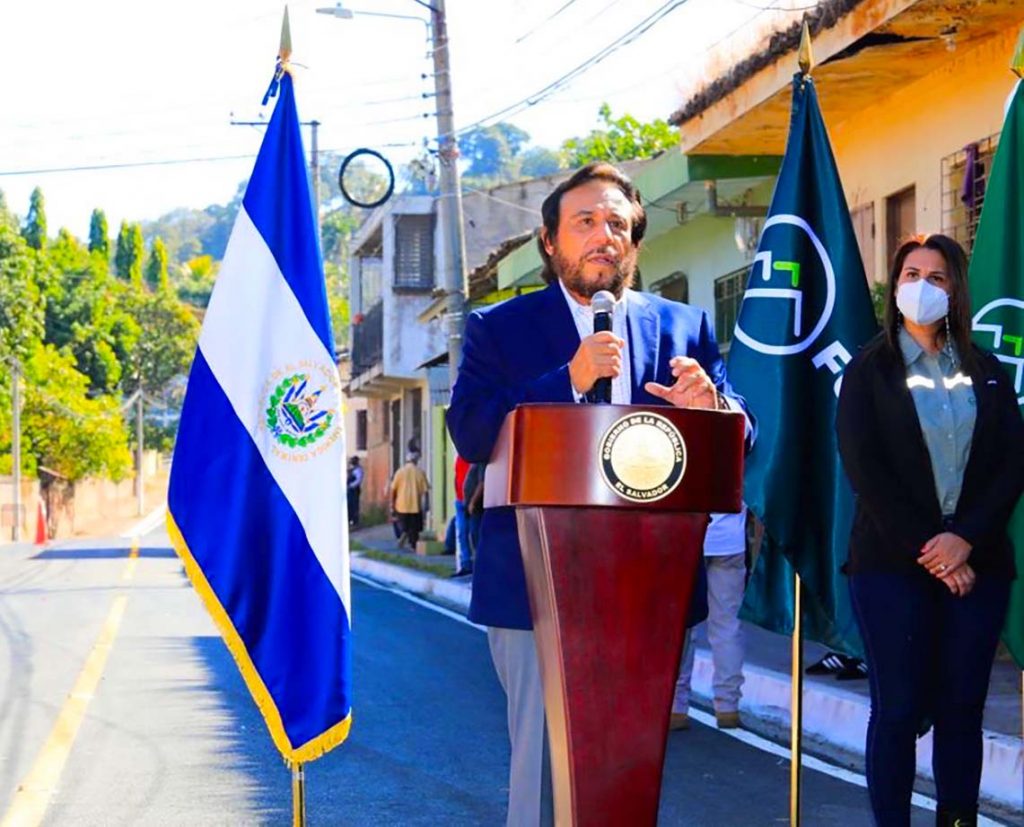 Vicepresidente Félix Ulloa