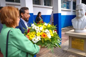 VP conmemora Rector Martir